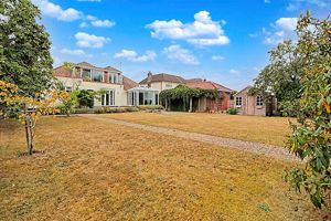 Photo 63- click for photo gallery